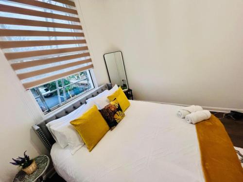 Hackney Downs Bed & Breakfast | Dalston Luxe Studios