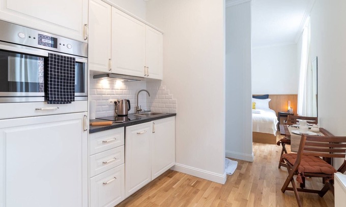 Dansaert Apartment | Dansaert II - Studio Apartment, Sleeps 2