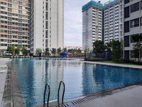 Sepang Apartment | DanZaStay1@HorizonSuite - nearby KLIA