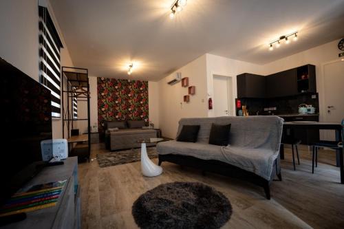 Cospicua House | Dar Barbara Duplex 2 Double bedrooms,2 Sofa Beds Large House with Terrace roof views of Valletta