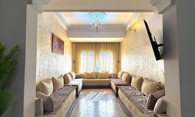 Ville Nouvelle Apartment | DAR BORJ FES Luxurious, traditional apartment in an exceptional location