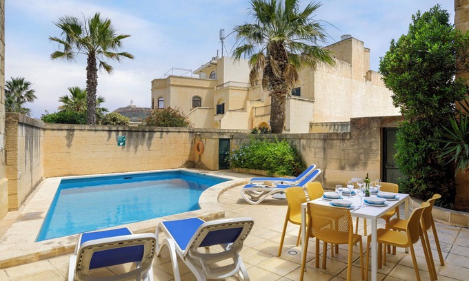 Ta' Għammar Villa | Dar tal-Patri Villa in Gozo with private pool, quiet location & family friendly