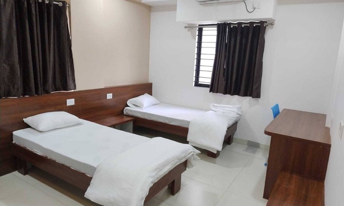 Pune Hotel | DatsunG Studios