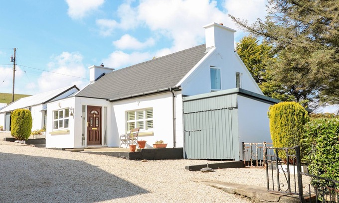 Donegal Cottage | DAVEY JOHNS FORGE COTTAGE, pet friendly in Carrigart, County Donegal