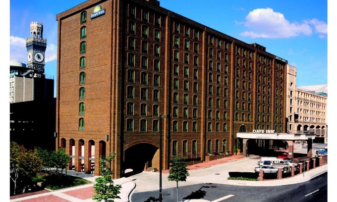 Downtown West Hotel | Days Inn by Wyndham Baltimore Inner Harbor