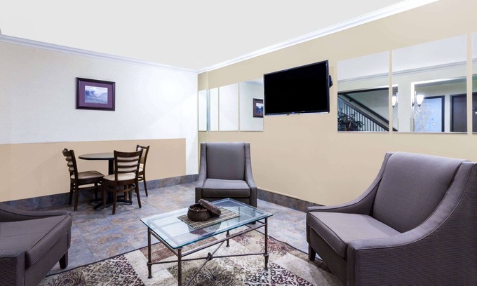 Sehome Hotel | Days Inn by Wyndham Bellingham