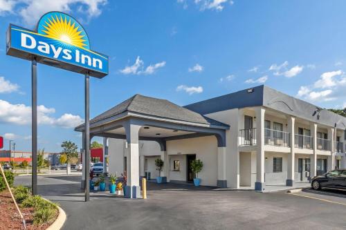 Goose Creek Hotel | Days Inn by Wyndham Goose Creek