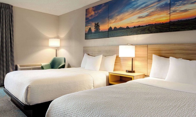Grand Island Hotel | Days Inn by Wyndham Grand Island I-80