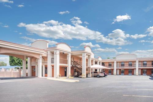 McAllen Hotel | Days Inn by Wyndham McAllen