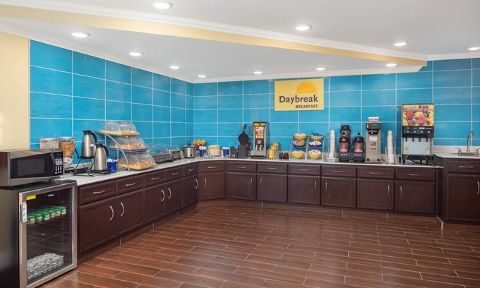 Muscle Shoals Hotel | Days Inn by Wyndham Muscle Shoals Florence