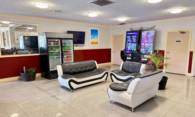 Ruther Glen Hotel | Days Inn by Wyndham Ruther Glen Kings Dominion Area