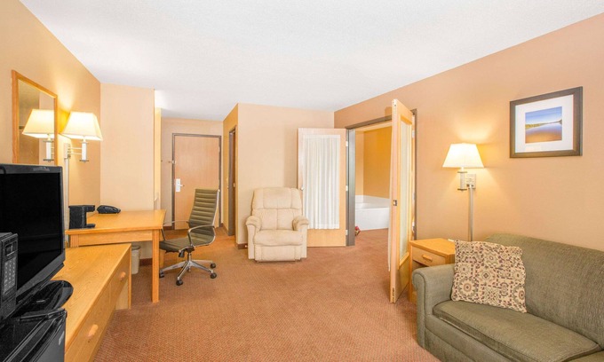 Worthington Hotel | Days Inn by Wyndham Worthington