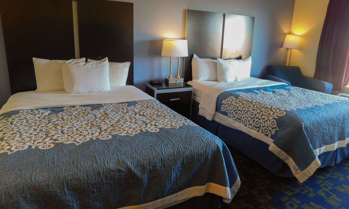 Pocahontas Hotel | Days Inn & Suites by Wyndham Pocahontas