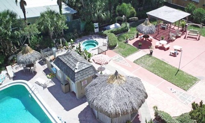 Bostwick Park Condo | Daytona Resort & Club 2BR Suite Saturday Check-Ins