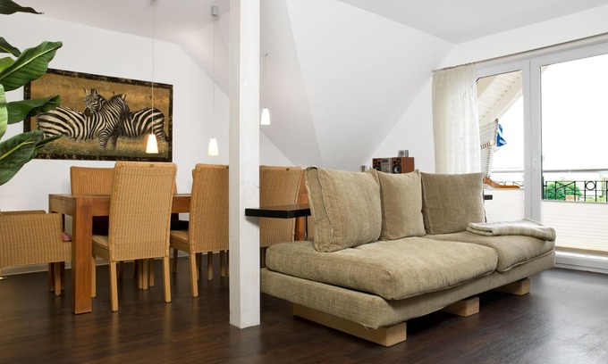 Am Schwarzen Busch Apartment | Designer apartment Sommerloft, over 2 floors, welcomes you warmly!