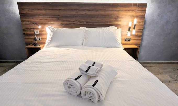 Tal-Ghoqod Hotel | De la Croix