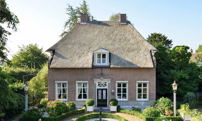 Macharen Bed & Breakfast | De Oude Pastorie Macharen