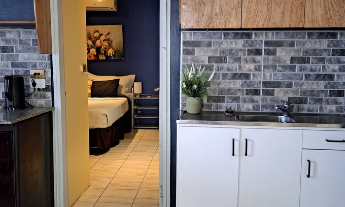 Suva Hotel | De Vos on the Park