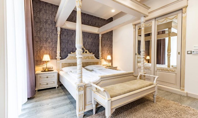 Teglas House | Degenfeld Kastély Tóparti Vendégház