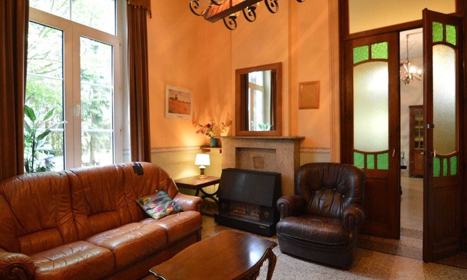 Grimonster House | Delightful Holiday Home with Meadow View
