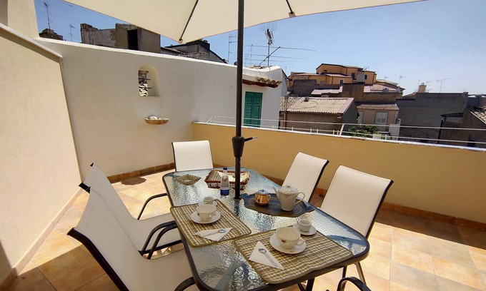 Pietraperzia House | DELIGHTFUL HOUSE IN THE CENTER WITH TERRACE