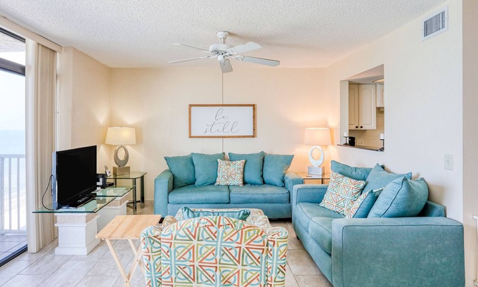 Indian Shores Condo | Delightful waterfront condo with sweeping views, beach access, balcony & pool