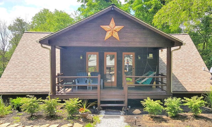 Fredericktown House | Delightful Weekend Getaway for the Perfect Outdoor Experience near Mansfield, Ohio