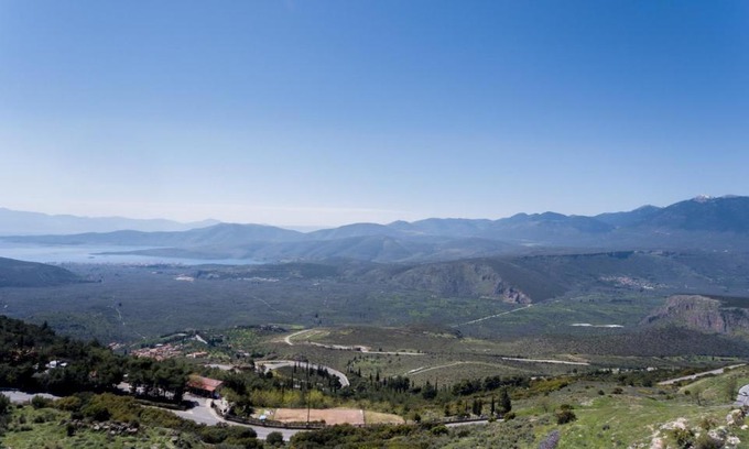 Delphi Villa | delphi villa Terracotta