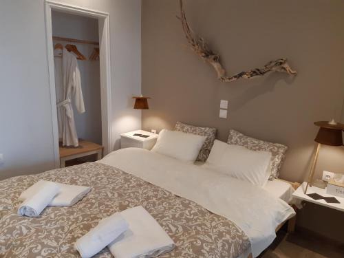 Delfoi Apartment | Delphic Moments I Cozy apt 1BR 2BA 2 double beds