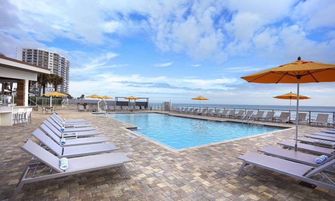 Daytona Beach Shores Hotel | Delta Hotels by Marriott Daytona Beach