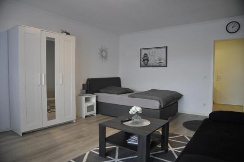 Bad Nauheim Apartment | Deluxe Apartment - Ruhe Oase - 1ZKB Balkon - Parkplatz