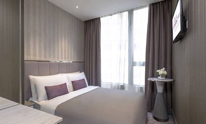 Kwai Chung House | Deluxe Double Room with FREE WiFi & GYM