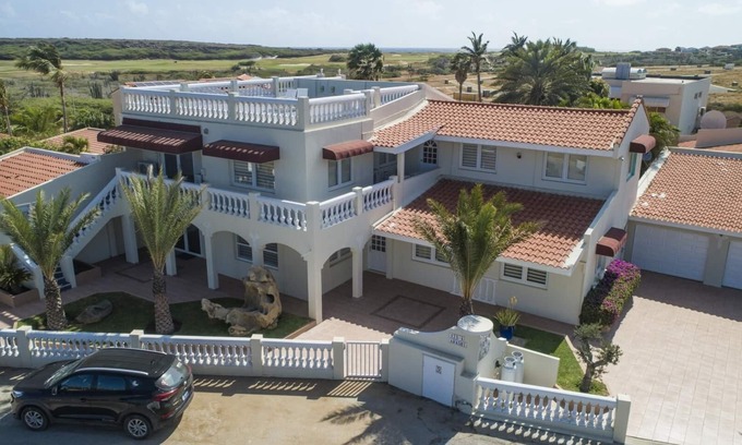 Arashi Villa | Deluxe Mansion Steps to Beach Pool Sea Views