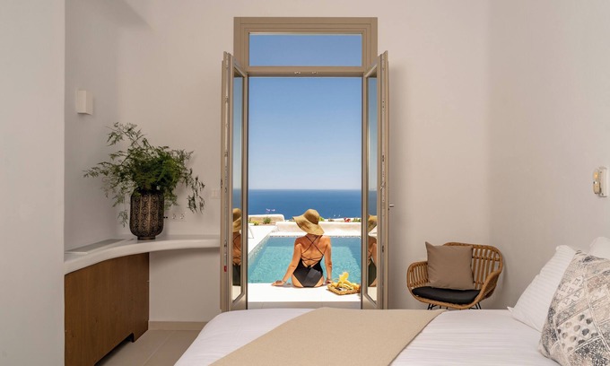Imerovigli Villa | Deluxe Private Villa with Pool and Sea View