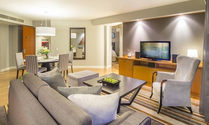 Chong Nonsi House | Deluxe Three Bedroom -Room Only