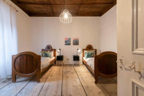 Pianizza Di Sopra Apartment | der Paterhof- wohnen in historischen Mauern