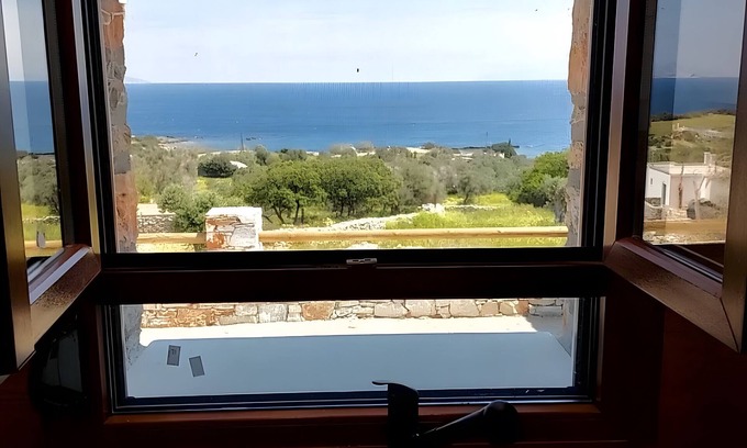 Naxos House | Description of Natural View Villa