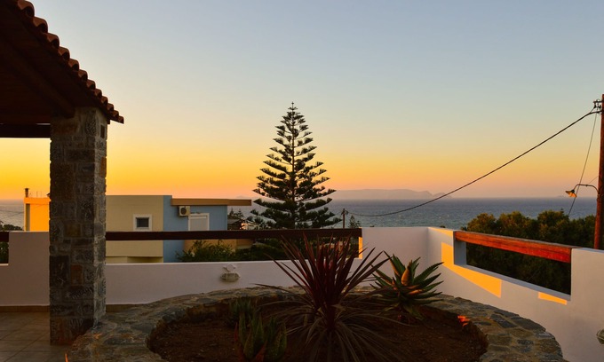 Karteros Apartment | Description Unidet Blue Resorts- Blue view resort