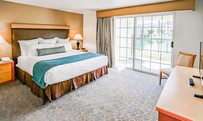 La Quinta Resort | Desert Breezes Resort - Condo- 2bdrm/2bath- BNP Paribas Open - 3/15-3/22