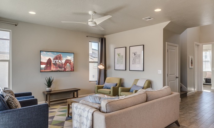 Sienna Hills House | Desert Family Fun! Resort Pool+ 2 Huge Family Rooms, AirHockey, Scooters