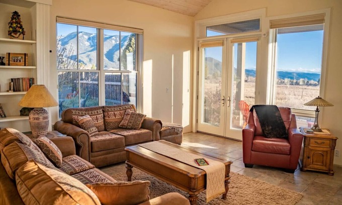 Arroyo Seco House | "Desert Haven: Luxe Stay, Hot Tub, Majestic Views"