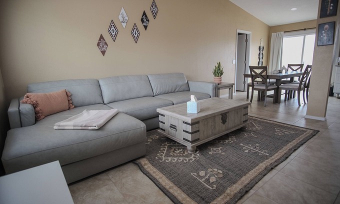 Tucson House | Desert Oasis: Near I-10, Basketball Court + Gym