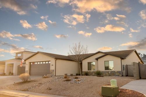 Page House | Desert Ranch