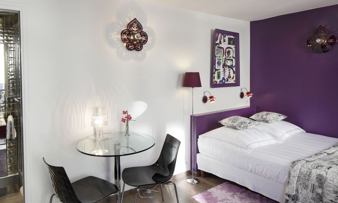 Saint-Gervais Apartment | Design & Luxurious Apartment in the Heart of Marais A/C - 2 minutes to metro