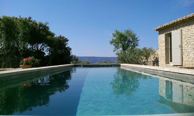 Gordes Cottage | Detached, air-conditioned house for 2 people on owner's land.