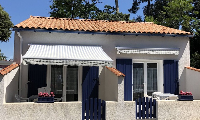 Saint-Palais-sur-Mer Cabin | Detached detached house in a quiet Saint Palais sur Mer near the beach and shops