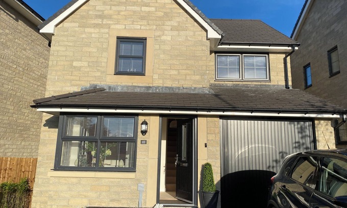Whaley Bridge House | Detached Property in the Peak District