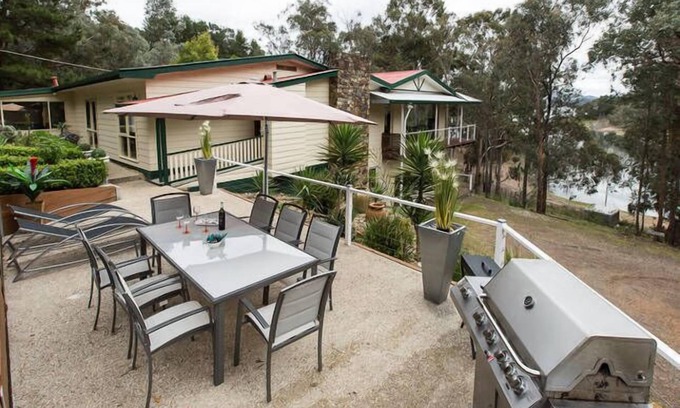 Taylor Bay House | DeVine Getaway - Home Away From Home