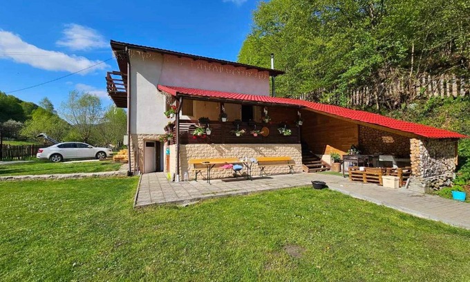 Banita Ski Chalet | Di &D House #rai