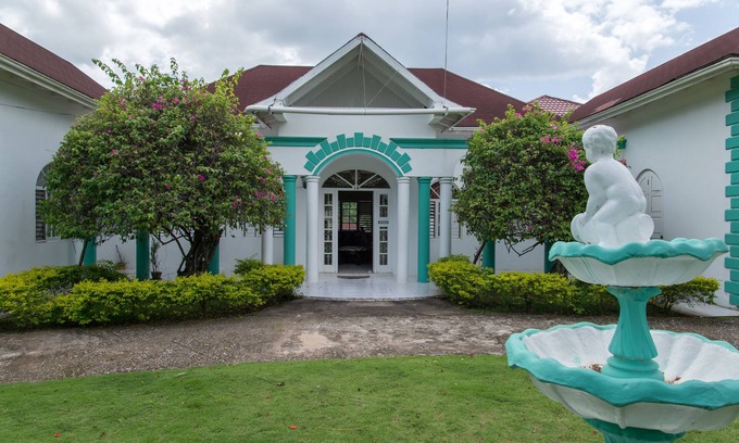 Montego Bay Bed & Breakfast | Diamond Villa Yoga & Wellness